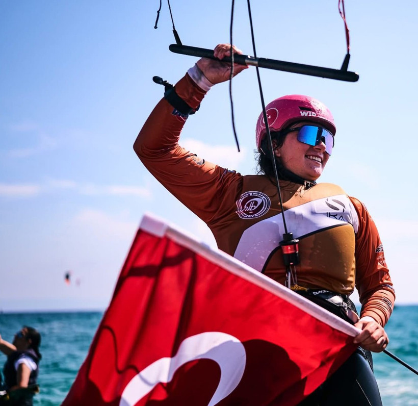 Büyük Gurur... Derin Atakan Avrupa'nın Zirvesinde: U19 Şampiyonu, U21 Üçüncüsü! - Resim : 1