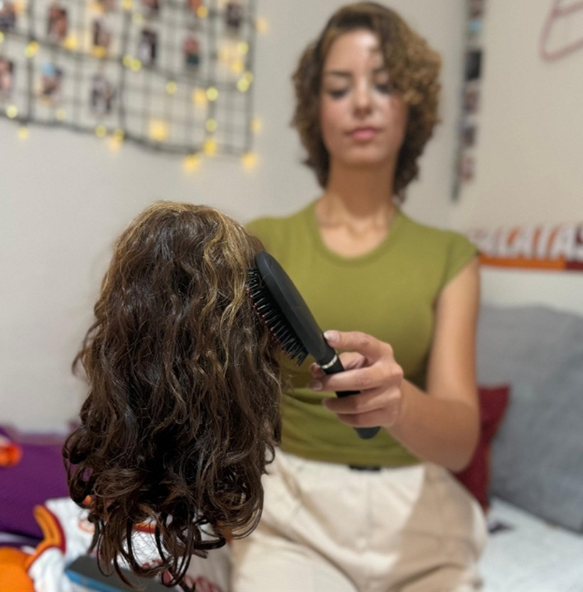 Elif Nur Asil, Hikayesiyle Bütün Kanser Hastalarına Işık Oldu - Resim : 3