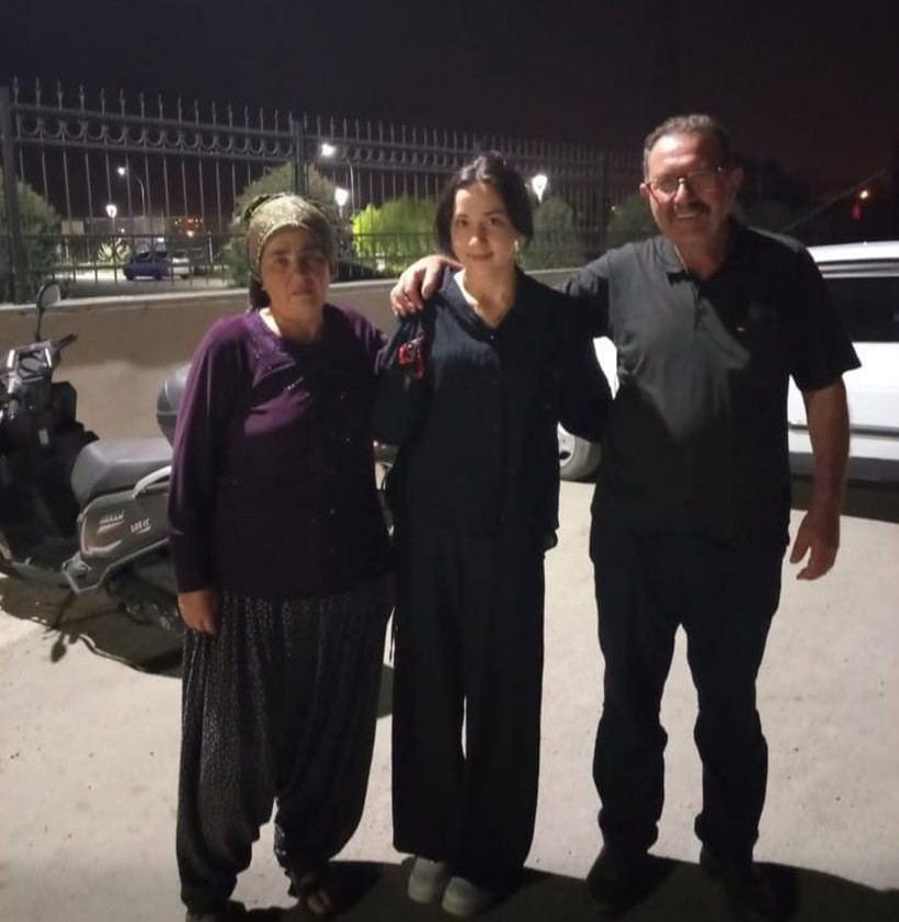 Osmaniye'de 'Birazdan Gelirim' Diyerek Evden Çıkmıştı! 16 Yaşındaki Kayıp Nesrin'den İyi Haber - Resim : 2