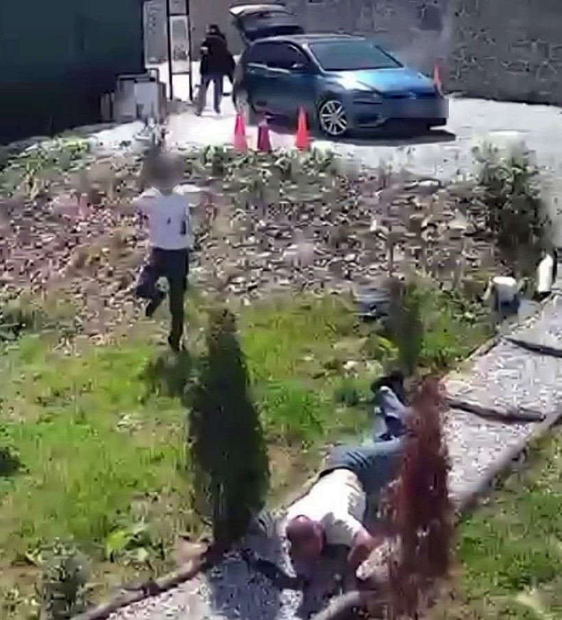 Bungalovda 'Maskeli' Facia! Tatilde Cehennemi Yaşadılar! Her Detayı Korkunç... O Anlar Kamerada - Resim : 2