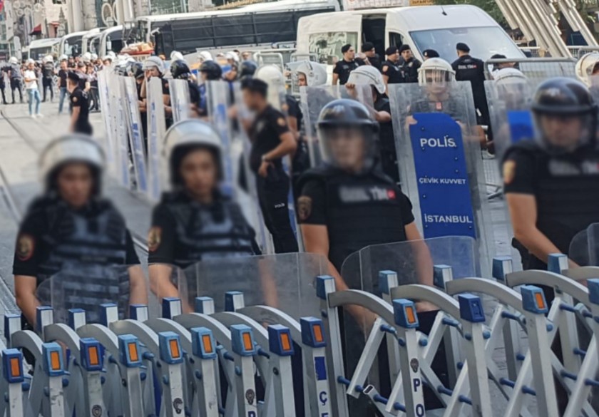 AYM kararına rağmen Cumartesi Anneleri'ne yine gözaltı!