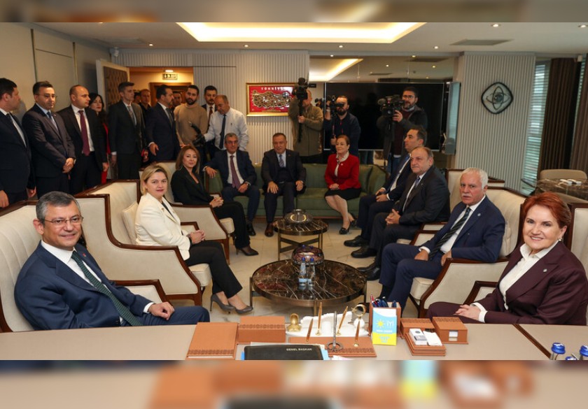 Özgür Özel'den 'Akşener' ve 'ittifak' açıklaması: 'Siyasi nezakete sığmaz'