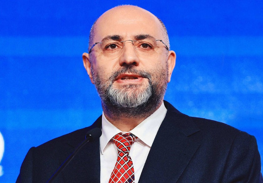 Buğra Gökce istifa dilekçesini sundu