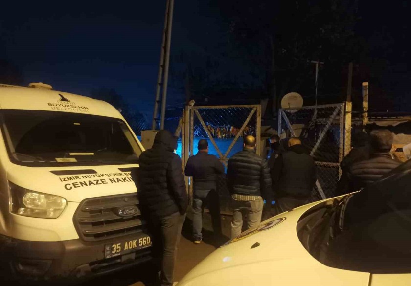 İzmir’de korkunç olay: Annesini bıçaklayarak öldürdü, cinayeti babasına itiraf etti