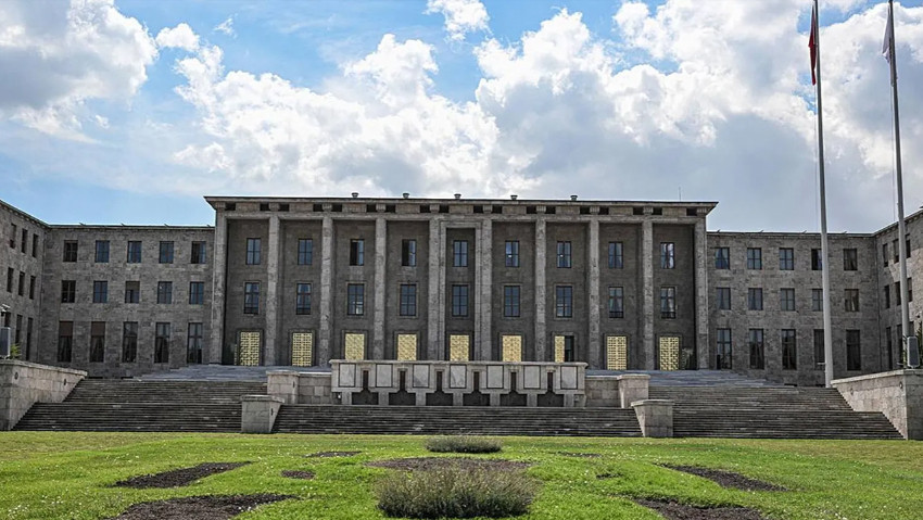 Meclis'teki Cinsel İstismar Skandalında 3 Tutuklama