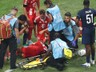 Yeşil Sahada Kahreden Olay: Yıldız Futbolcunun Ayağı Kırıldı! Oyuncular Gözyaşlarını Tutamadı