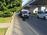 Manavgat’ta Motosiklet Kazası: Sürücü Kaldırıma Çarparak Yaralandı