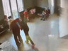Beylikdüzü'nde 2 Hastayı Darbedip Yüzüne Tüküren Bakımevi Çalışanı Tutuklandı