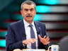 'Fenomen Öğretmen' Devri Bitti: Bakan Tekin Okullardaki Cep Telefonu ve Beyaz Önlük Kuralını Açıkladı