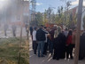 Van'da Silahlı Öğrenci Paniği! Pompalı Tüfekli Gence Veli ve Öğretmenler Son Anda Müdahale Etti